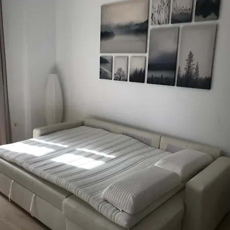 Apartamento En El Centro A 3 Minutos De Calle Larios In The City Center, 3 Minutes From Larios Street * Málaga